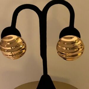 Essex Gold-Tone Metal Sculptural Disk Ribbed Post & Clutch Earrings